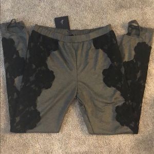 Gorgeous lace detail new with tags Ryu leggings